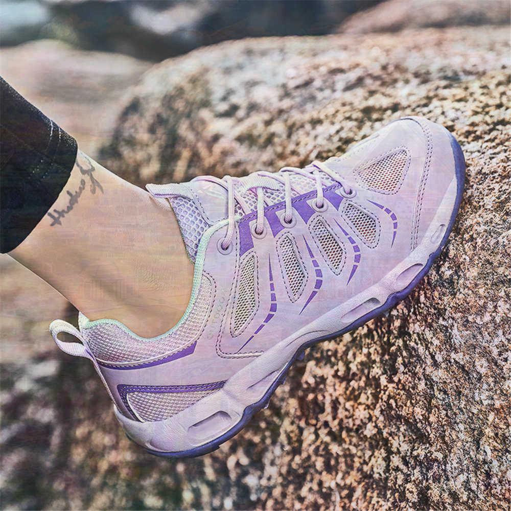 Sumer Round Tip Silver Sneaker - Street Fashion Couple 리뷰 및 가격
