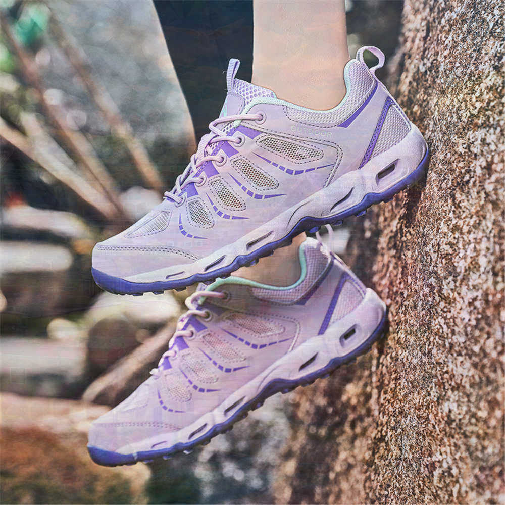 Sumer Round Tip Silver Sneaker - Street Fashion Couple 리뷰 및 가격