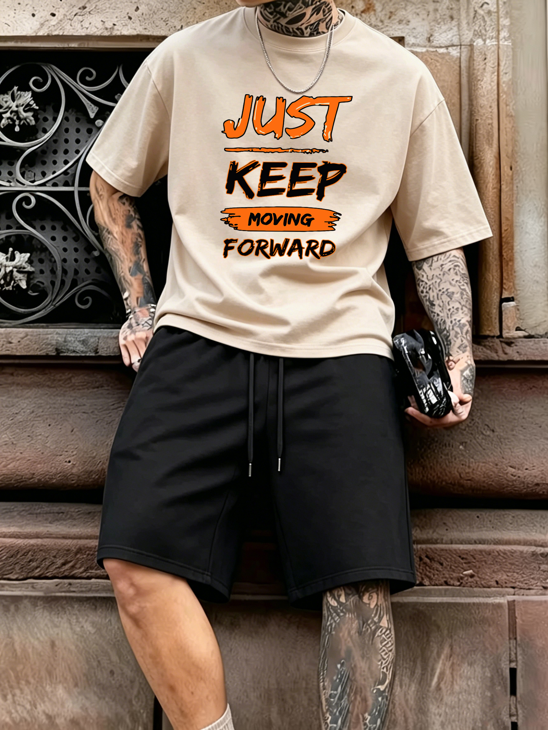 Just Keep Moving Forward Print - Street Fashion Elements 리뷰 및 가격